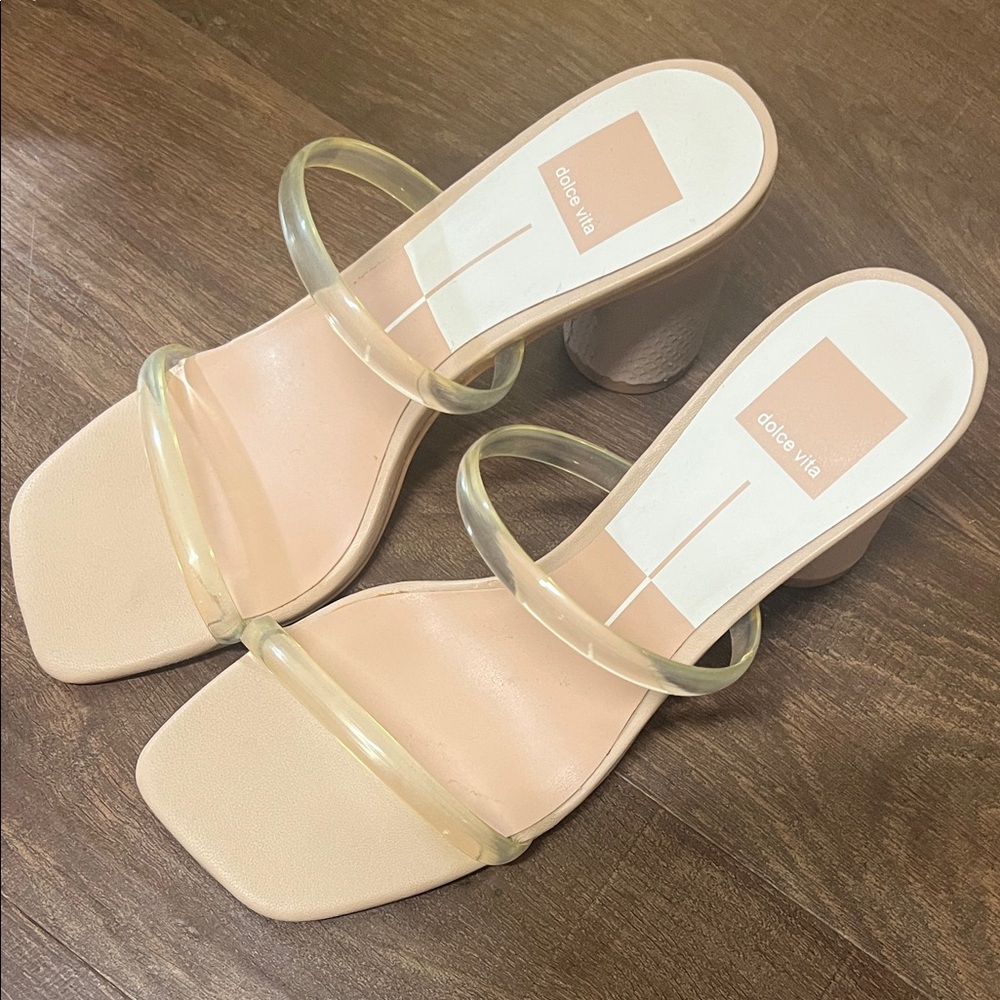 Dolce Vita Women's Tan Heeled Sandals